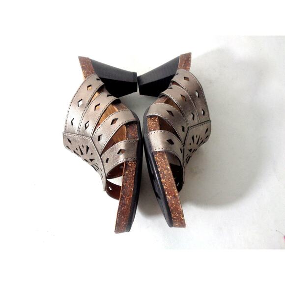 NATURALIZER Eunice US 6.5M Bronze smooth laser cut Slide Sandals Shoes 3" heel - Picture 5 of 8